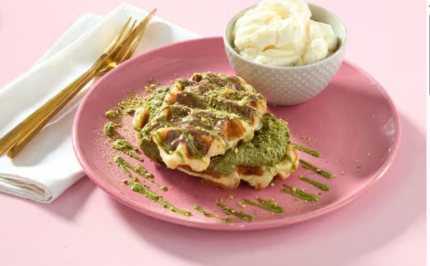 Krunchy Kunafa Croffle